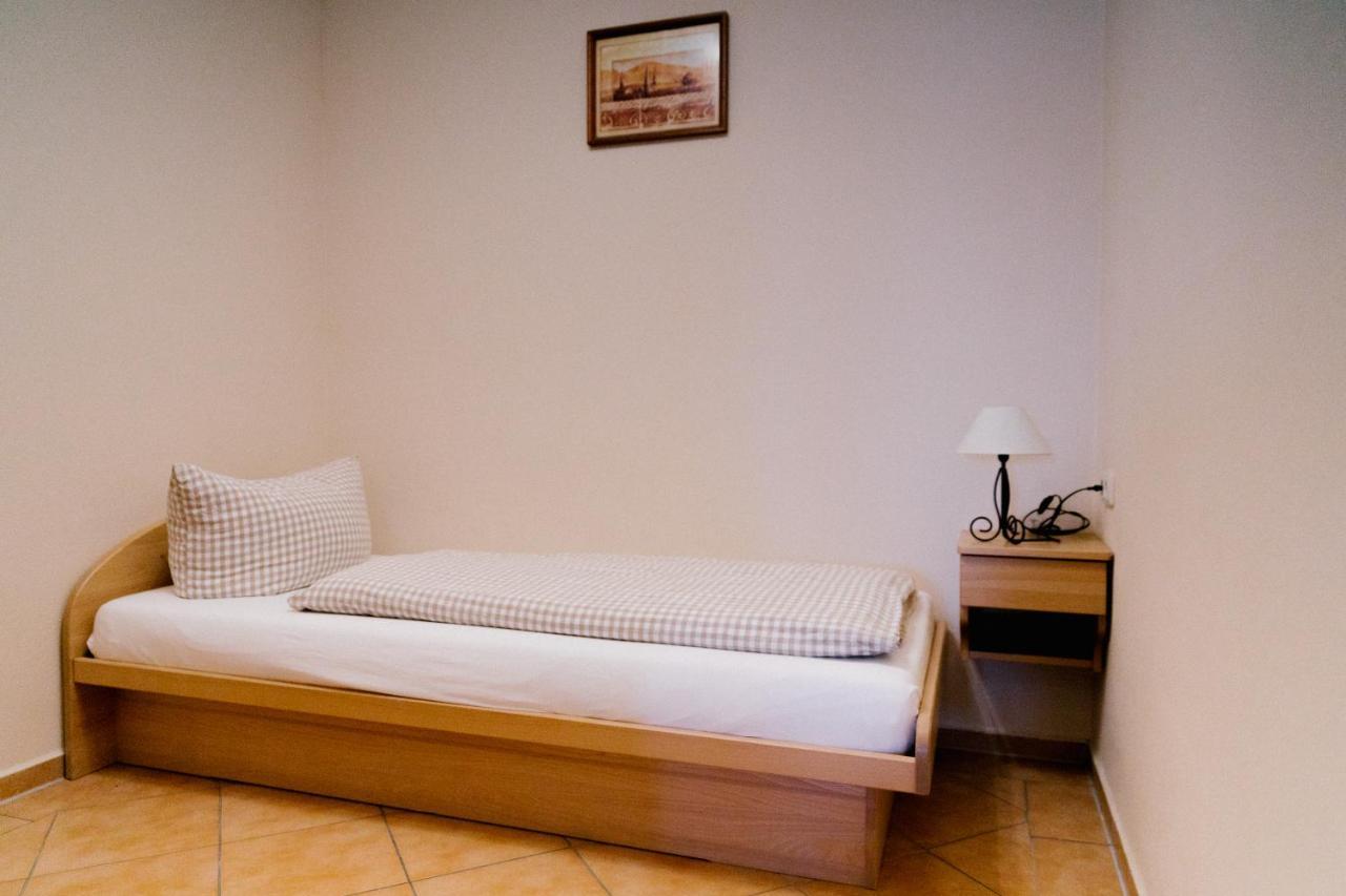 Hotel Vogtareuther-Hof Bagian luar foto
